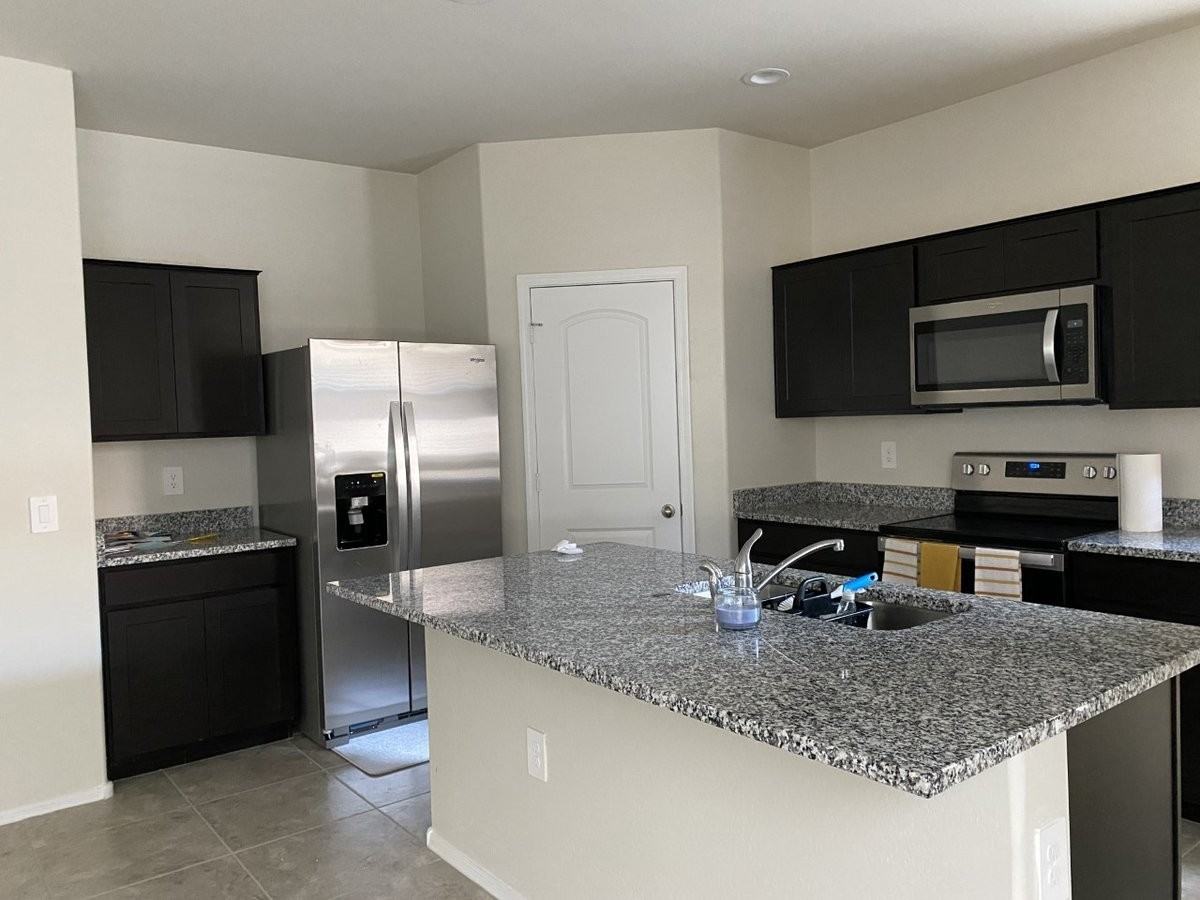 35420 W San Alvarez Ave - Photo 6 of 8