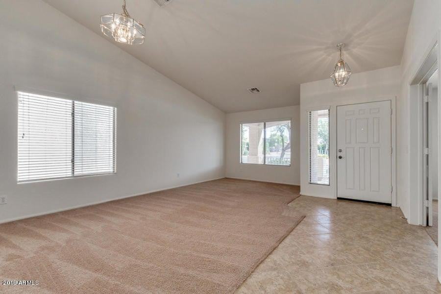 42376 W Chisholm Dr - Photo 2 of 25