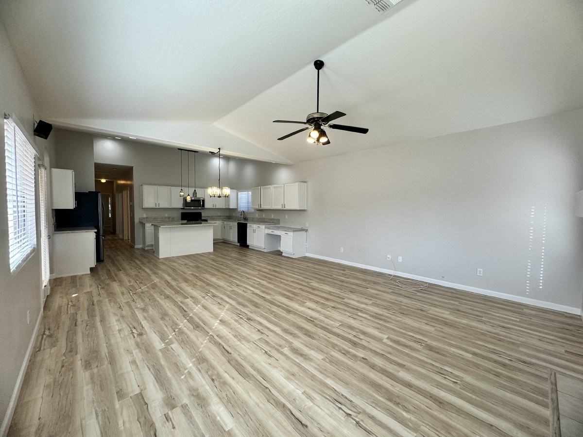 495 N Bluejay Dr - Photo 6 of 46