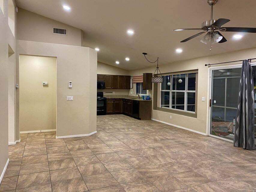 870 N Madrid Ln - Photo 4 of 37