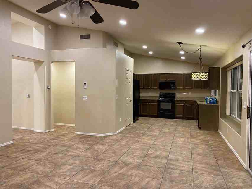 870 N Madrid Ln - Photo 6 of 37