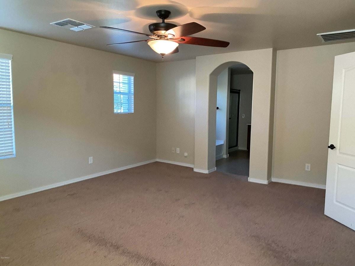957 S Wallrade Ln - Photo 3 of 38