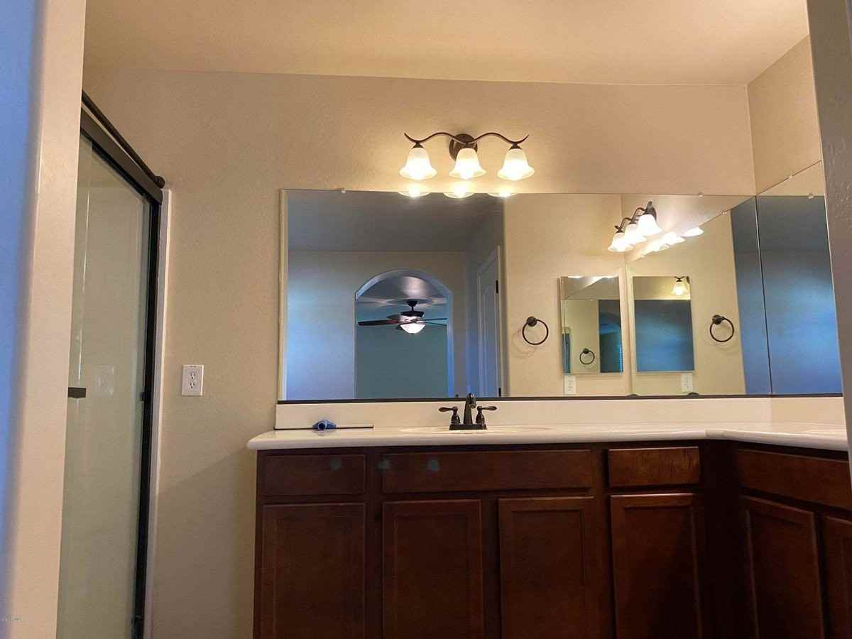 957 S Wallrade Ln - Photo 4 of 38