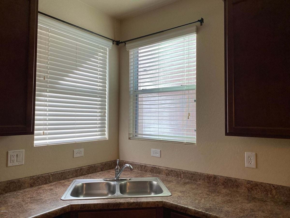 957 S Wallrade Ln - Photo 6 of 38