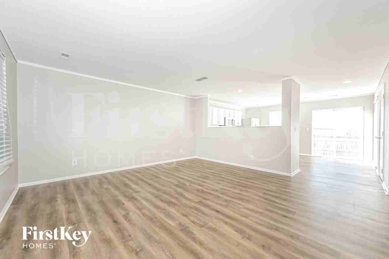 4646 S Tabor Way - Photo 4 of 16