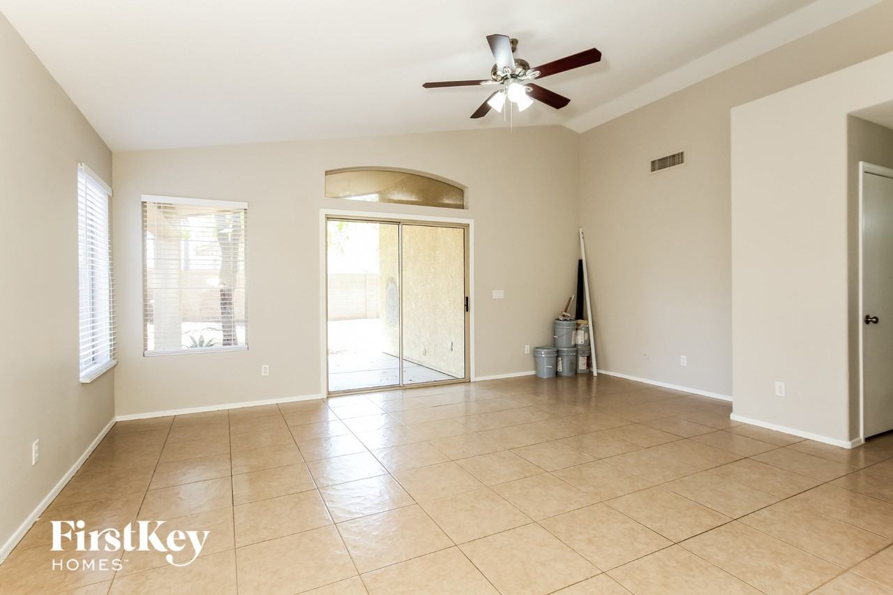 7225 W Blackhawk Dr - Photo 6 of 15