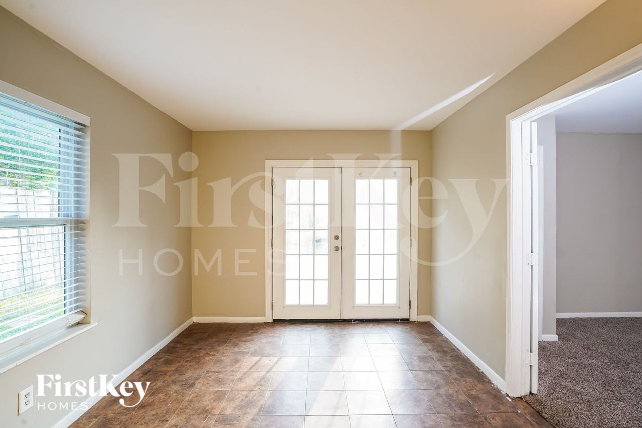 12523 Mill Ridge Dr - Photo 5 of 16