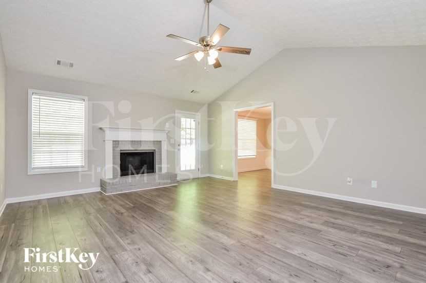 1517 River Song Way - Photo 2 of 15