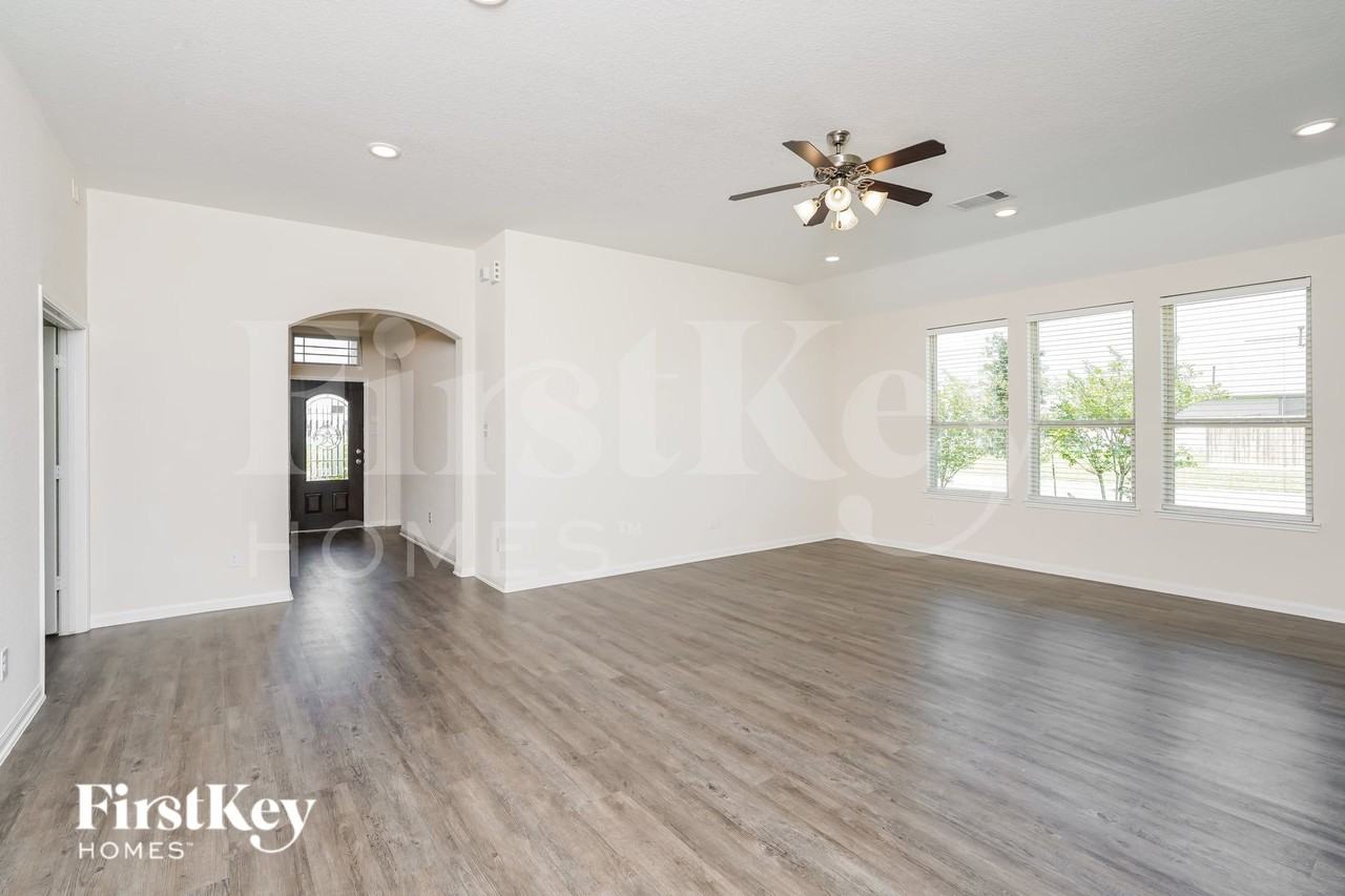 118 White Wing Ln - Photo 3 of 16