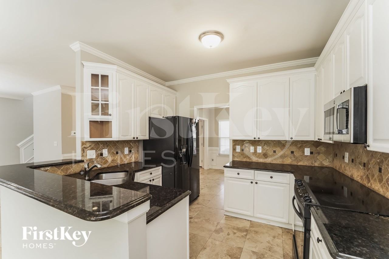 9306 Brookhill Ct - Photo 6 of 15