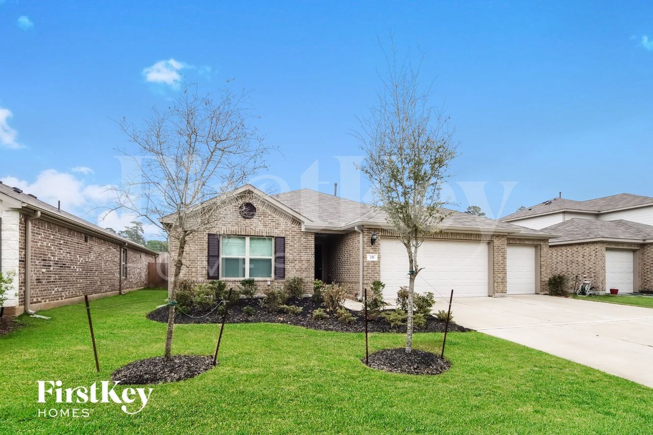 139 Valiant Ridge Trl - Photo 2 of 15