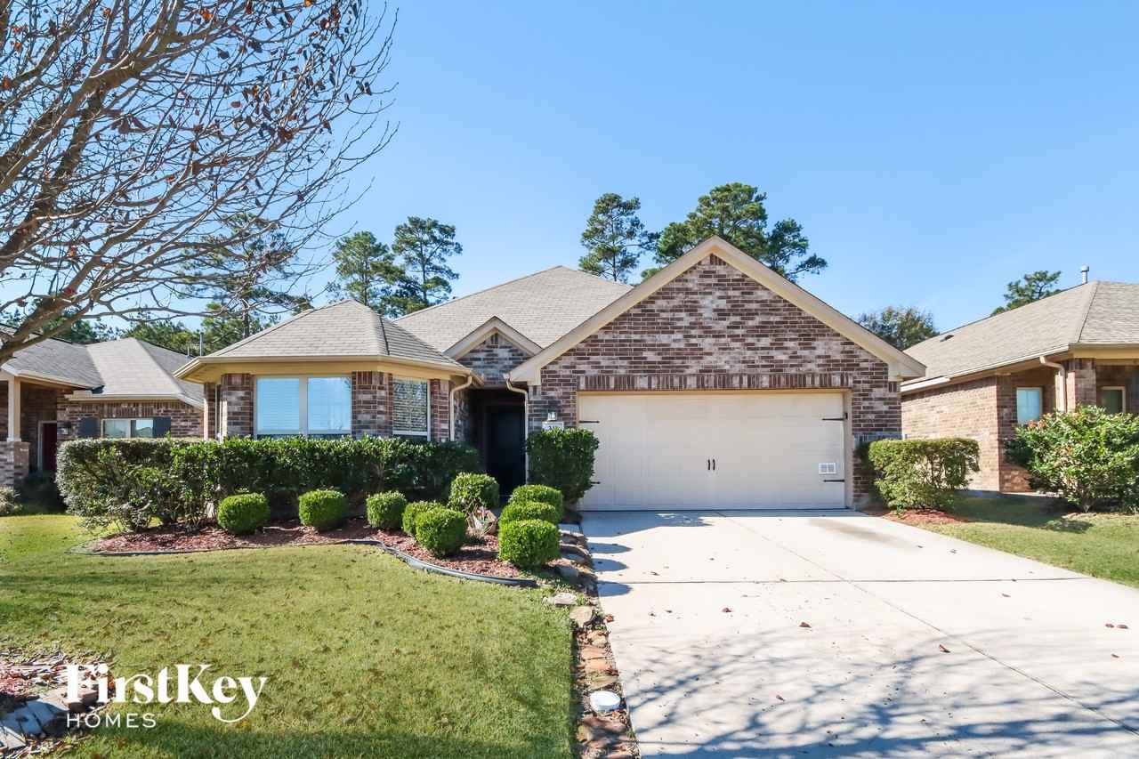240 Country Crossing Cir