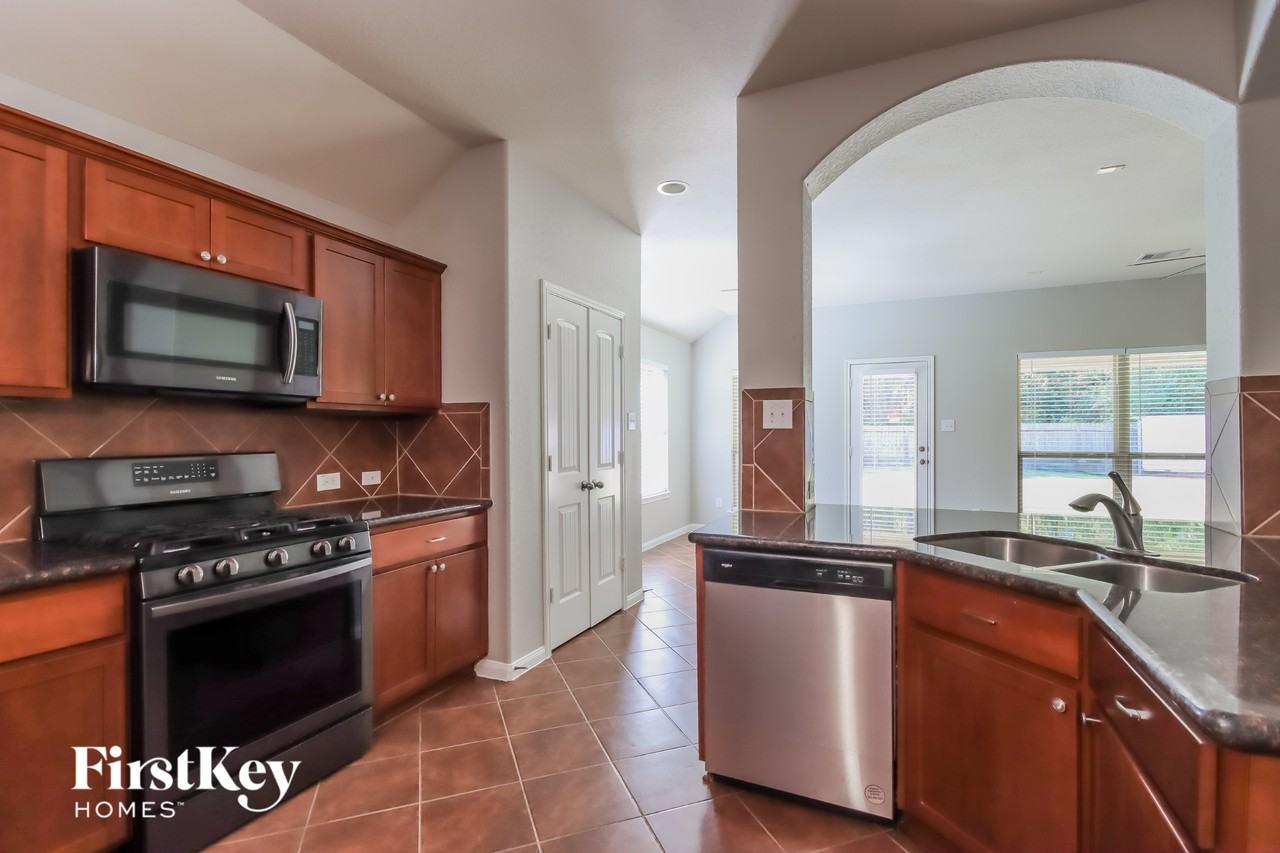 240 Country Crossing Cir - Photo 5 of 15