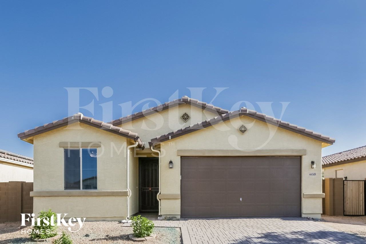 44169 W Palo Aliso Way