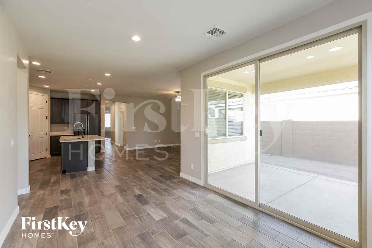 44169 W Palo Aliso Way - Photo 5 of 15
