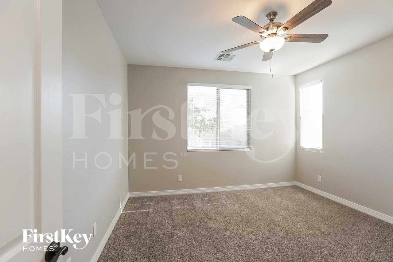 44169 W Palo Aliso Way - Photo 7 of 15