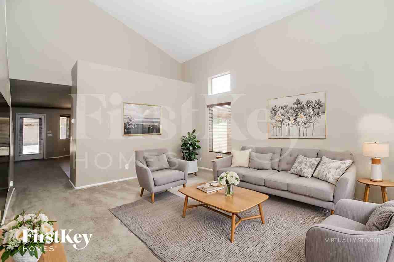 40133 W Sanders Way - Photo 3 of 18