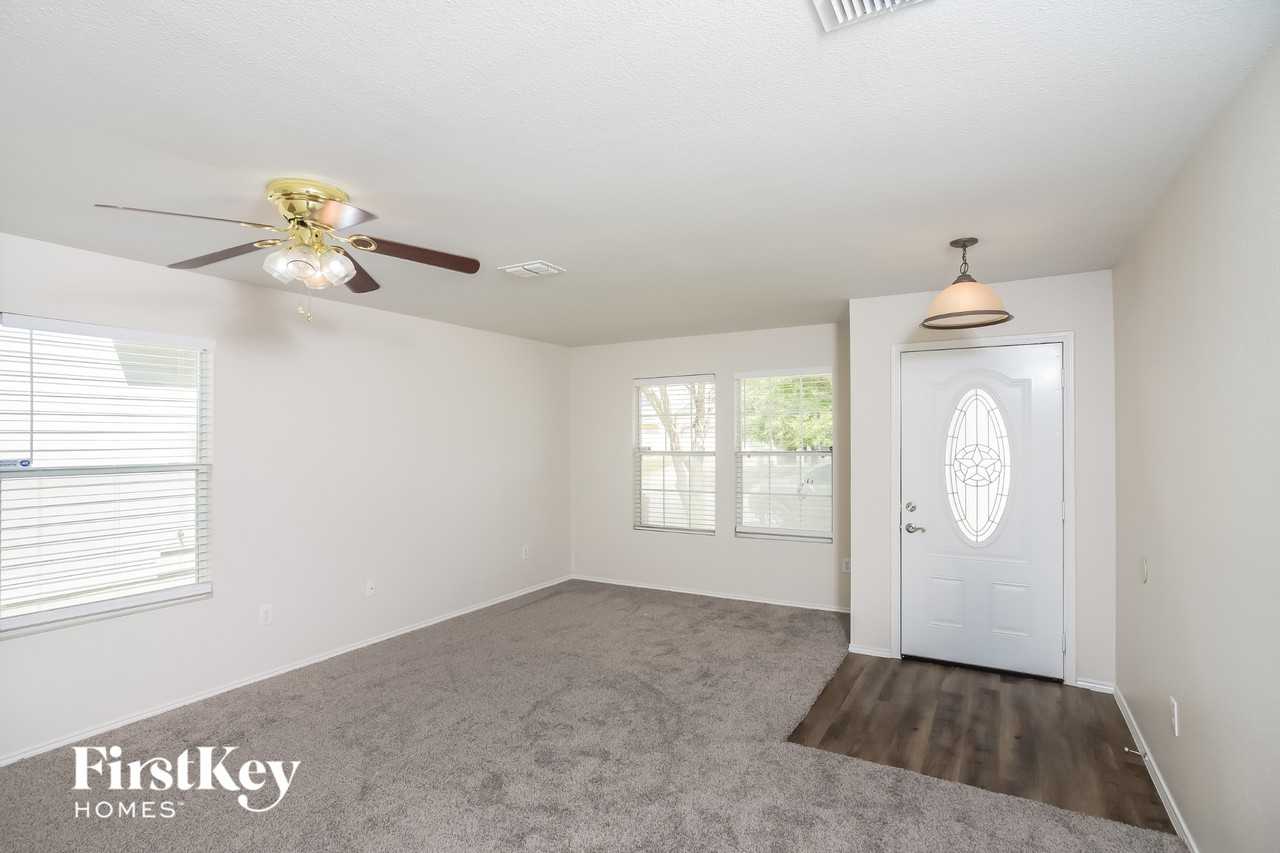 8503 Silver Willow - Photo 6 of 15