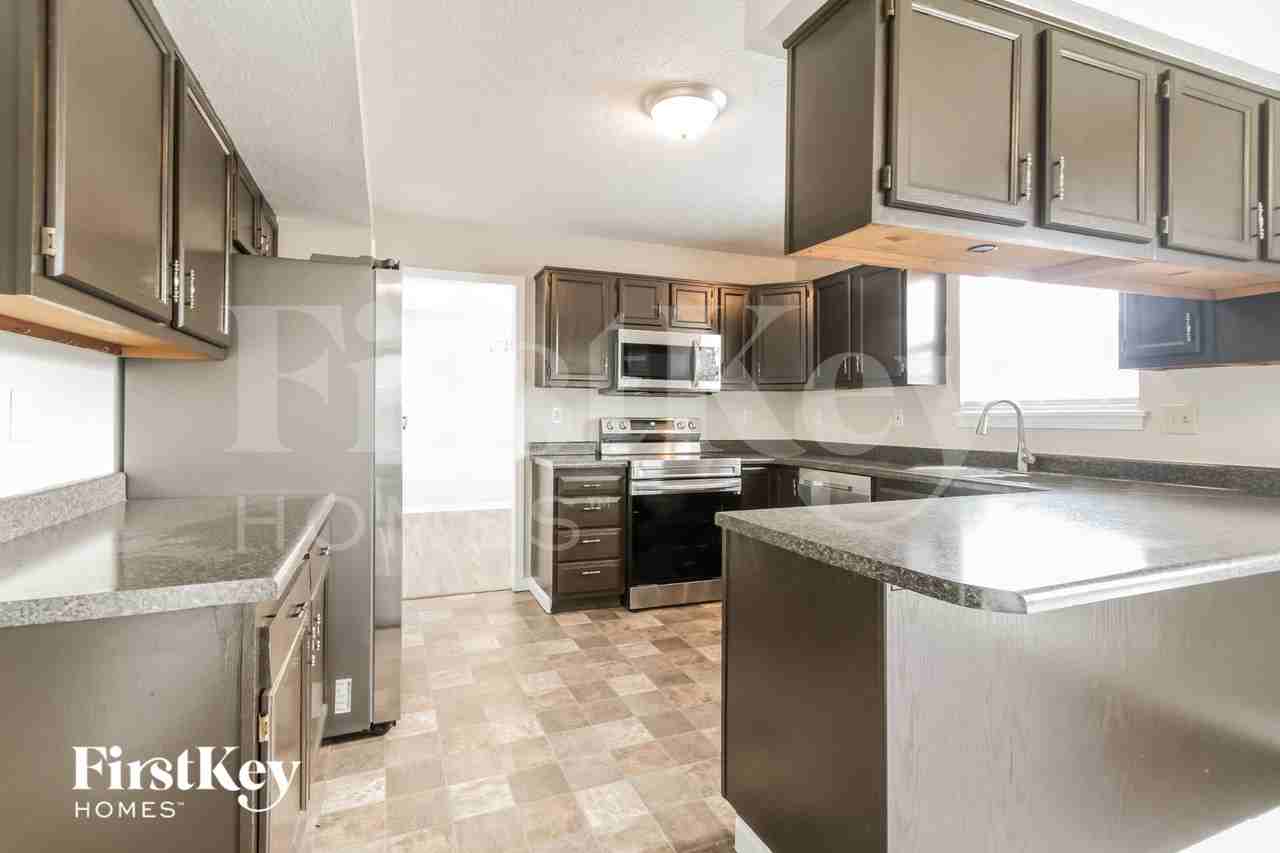6006 Sycamore Forge Dr - Photo 4 of 15