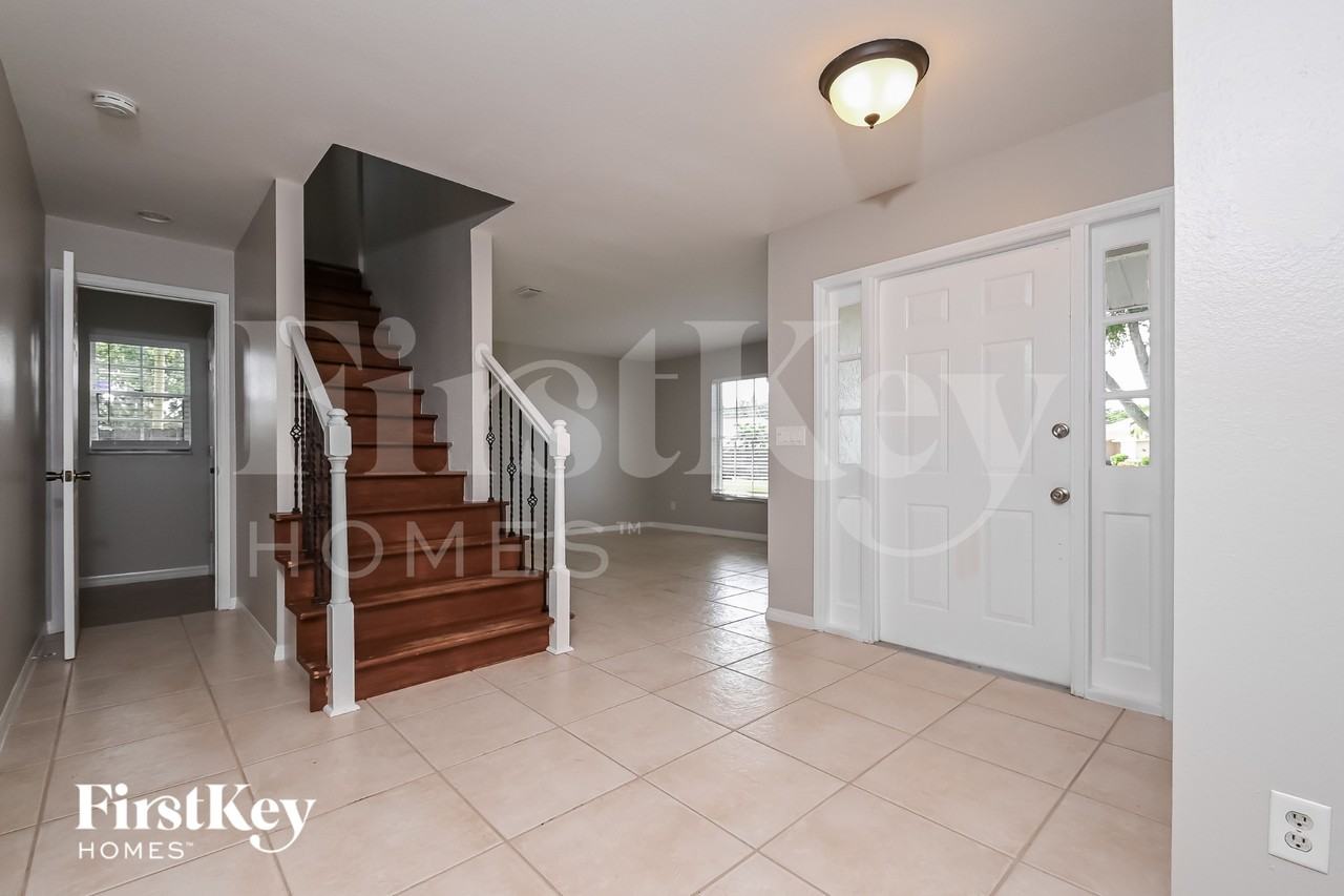 15 Se 12th Ave - Photo 2 of 16