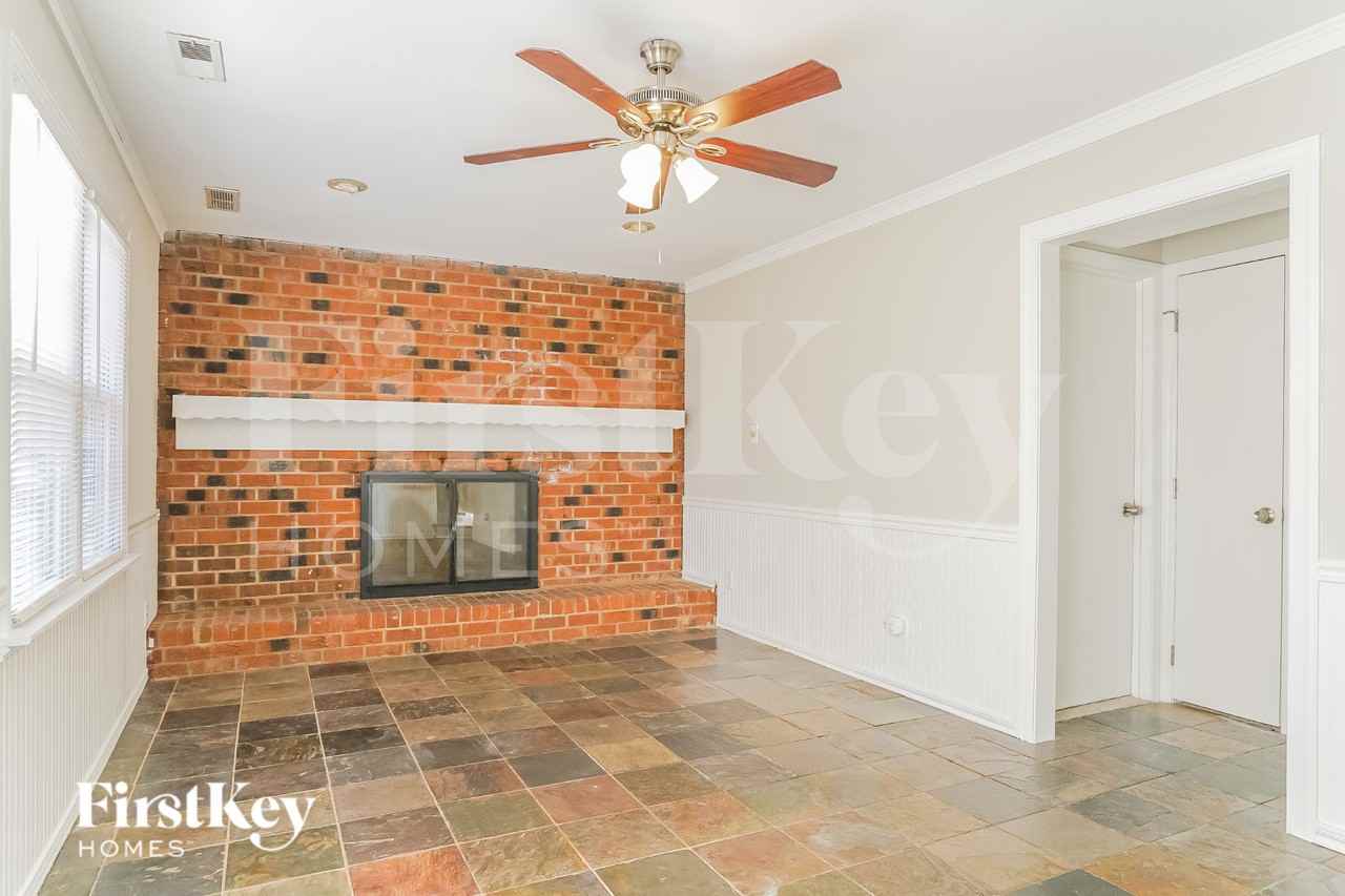 5318 Quail Meadow Dr - Photo 3 of 15