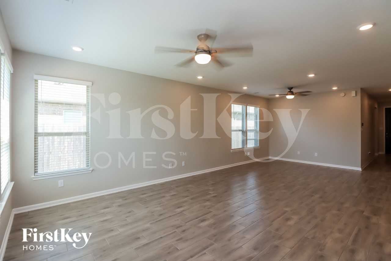 22235 Davenport Downs Ln - Photo 5 of 16