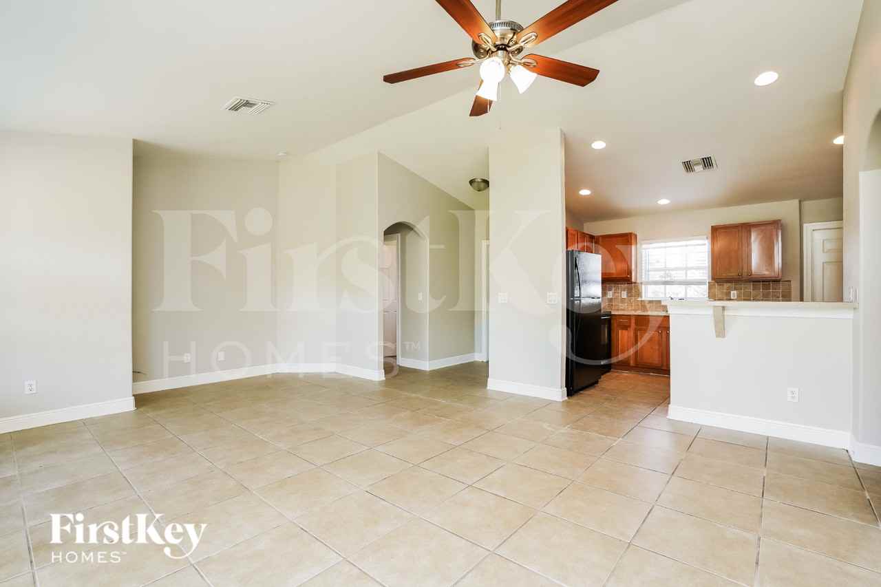 6136 Hellman Ave - Photo 3 of 16