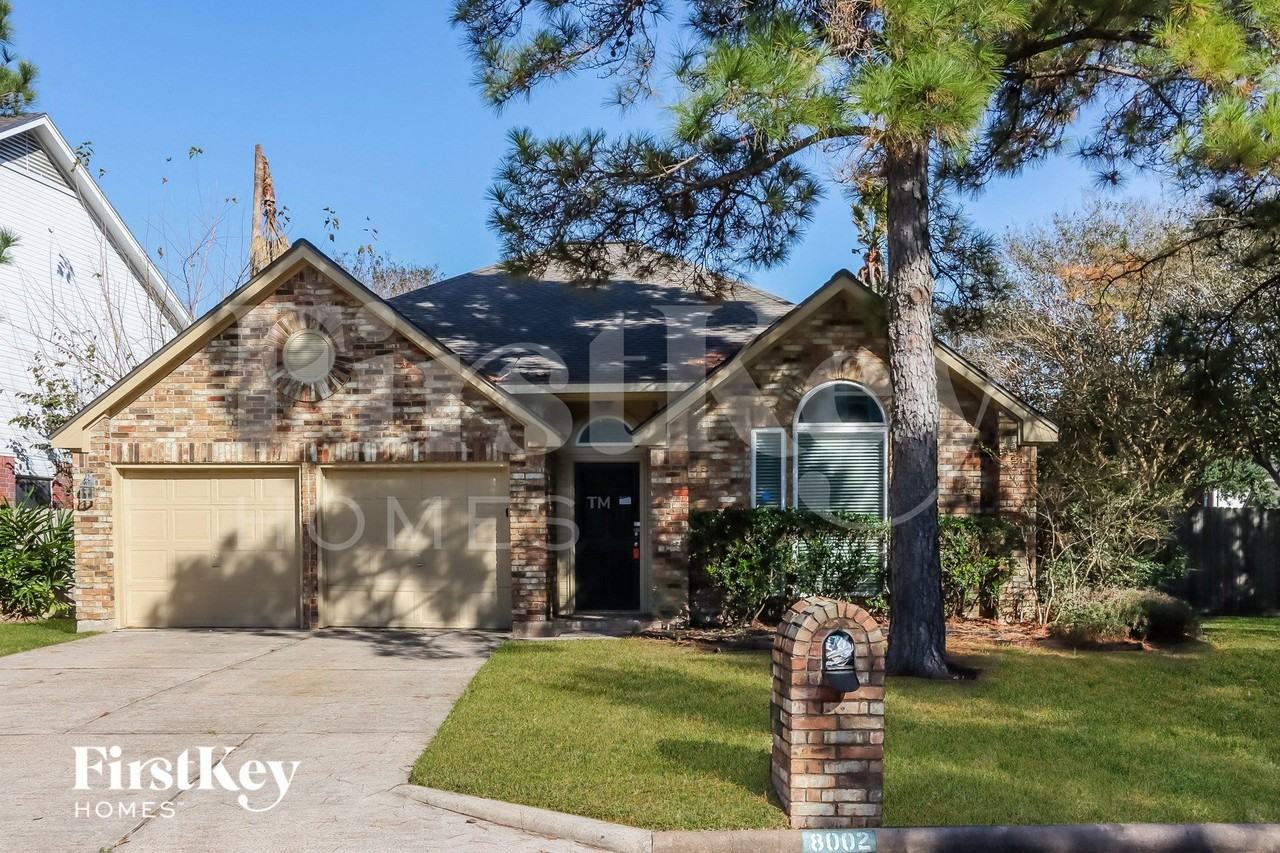8002 Tustin Dr