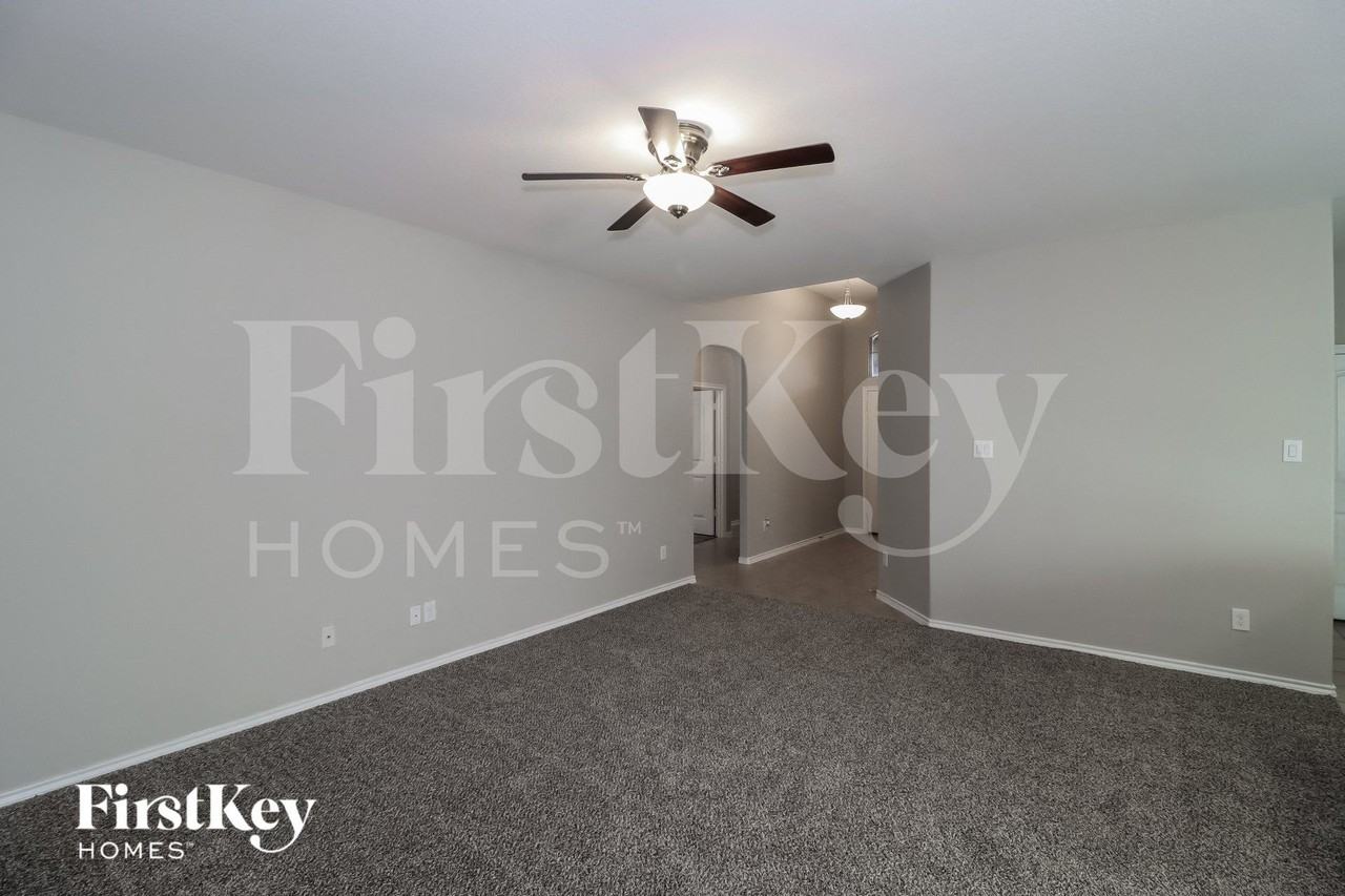 1620 Berckmans Rd - Photo 4 of 15