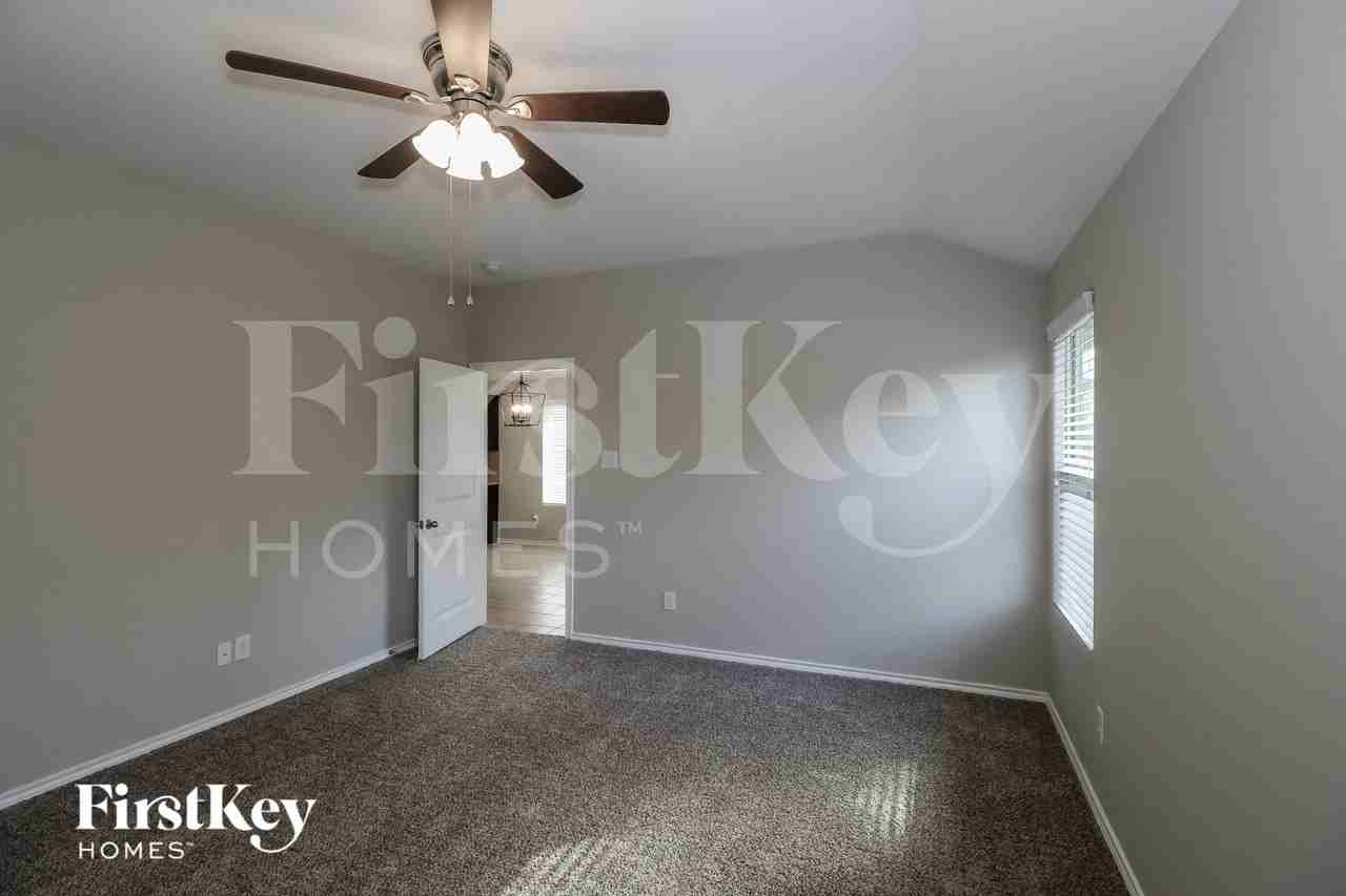 1620 Berckmans Rd - Photo 7 of 15