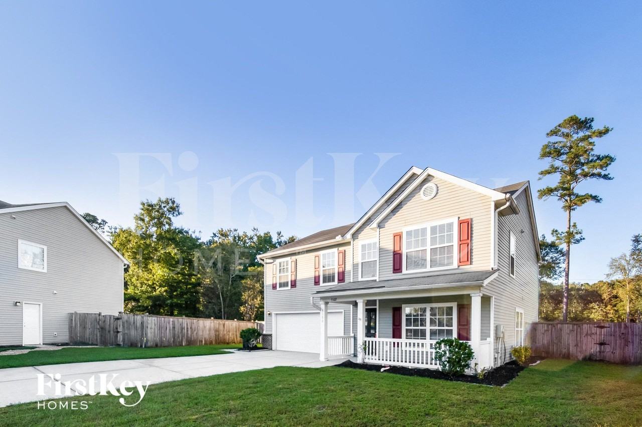 5102 Torrey Ln - Photo 2 of 15