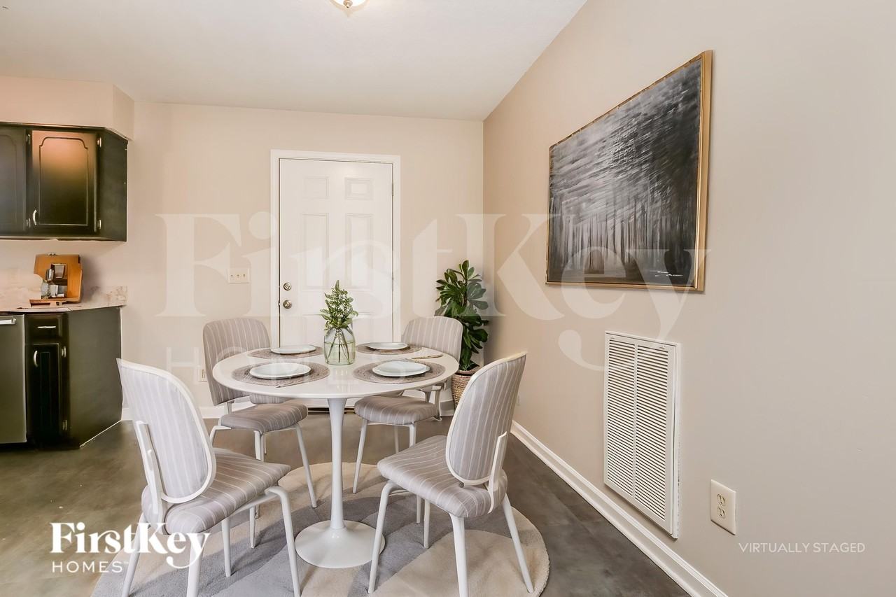 5496 Burnt Knob Rd - Photo 6 of 18