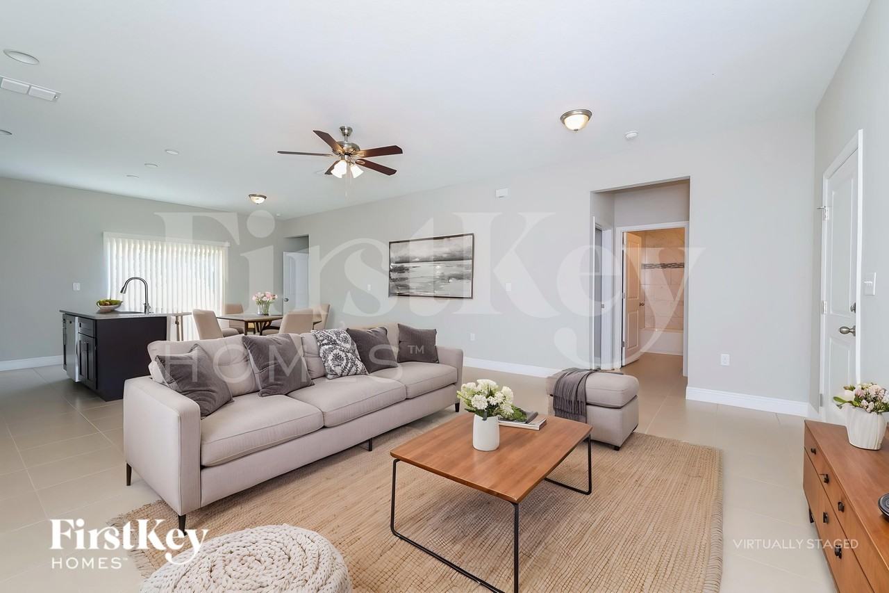 650 Hudson Valley Dr - Photo 5 of 19