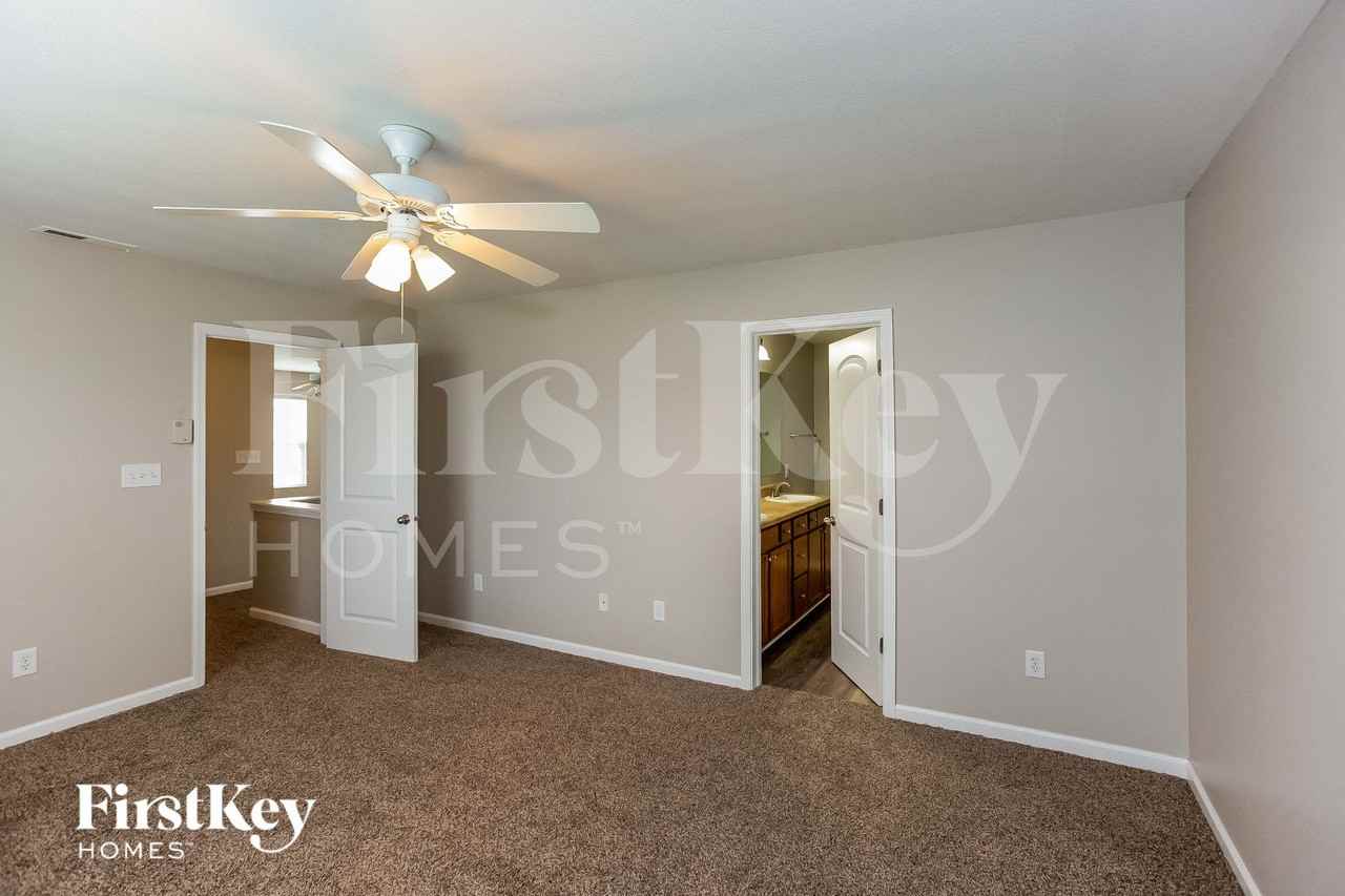 15490 Farmland Ct - Photo 7 of 15