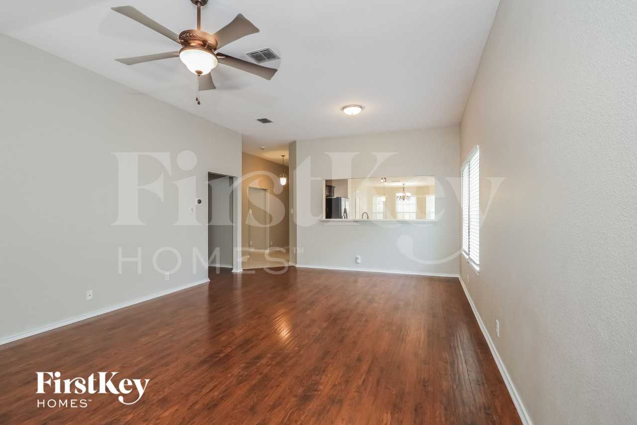 5102 Roan Brk - Photo 3 of 16