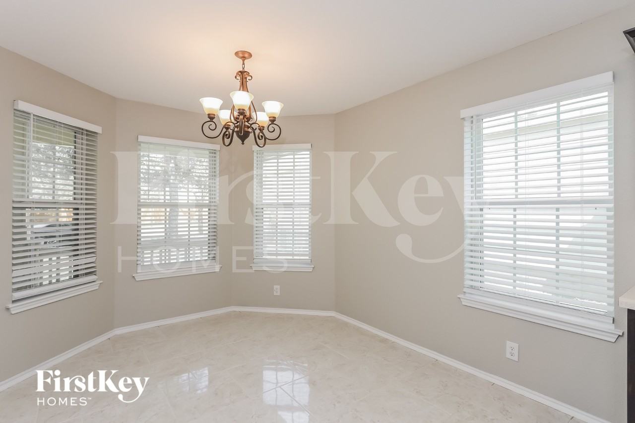 5102 Roan Brk - Photo 5 of 16