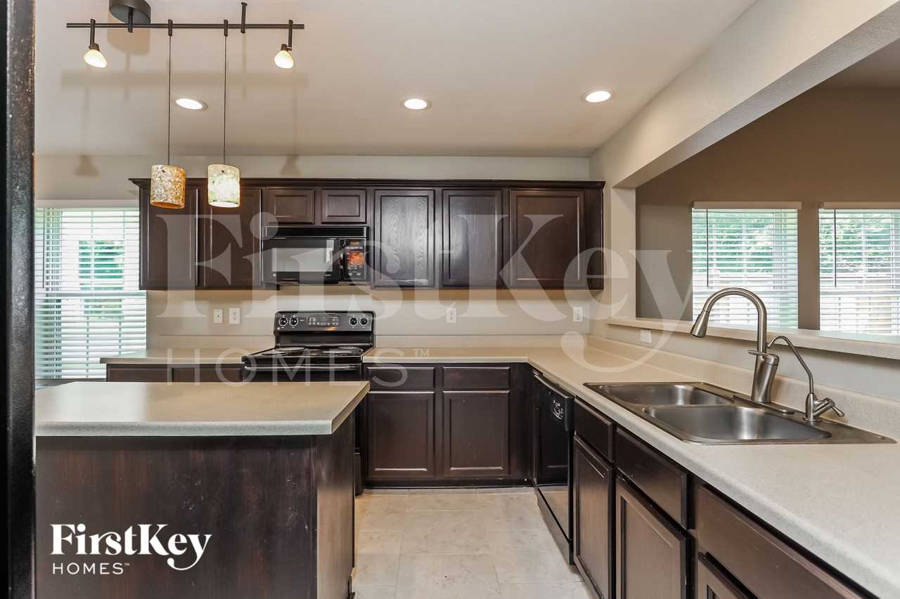 5102 Roan Brk - Photo 6 of 16