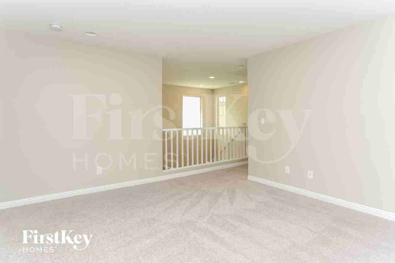7736 Ashby Gate St - Photo 5 of 15