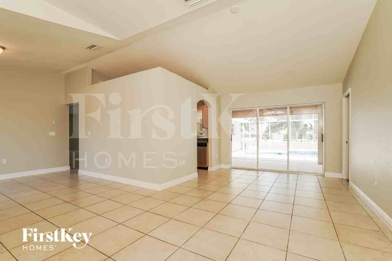 4129 Jacaranda Pkwy W - Photo 2 of 16