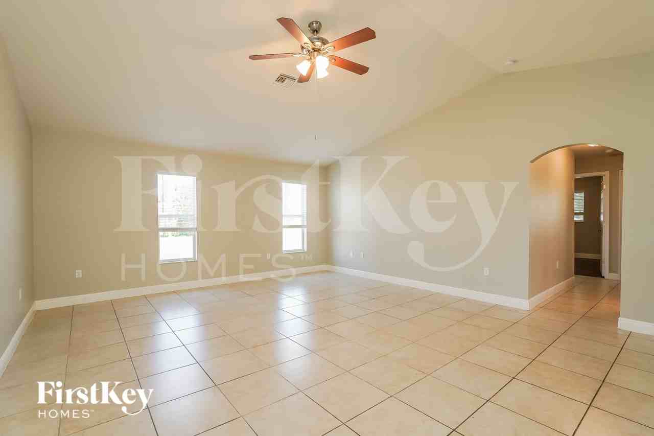 4129 Jacaranda Pkwy W - Photo 4 of 16
