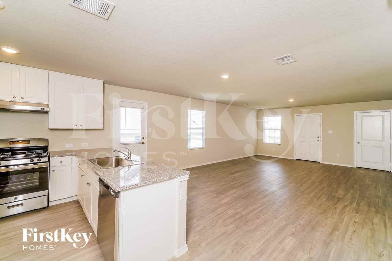 6415 Rye Pond - Photo 5 of 15