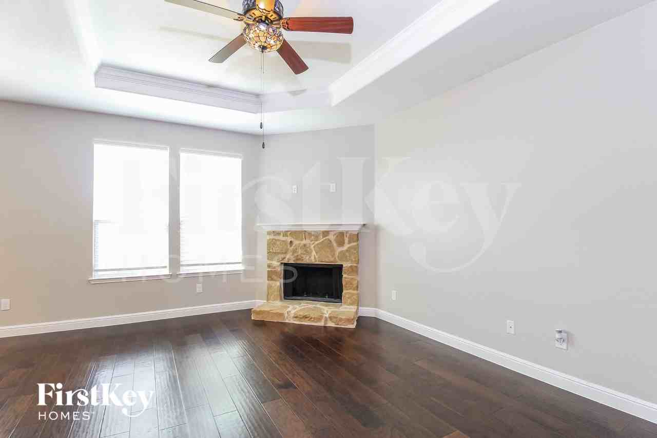 2320 Bernese Ln - Photo 3 of 16