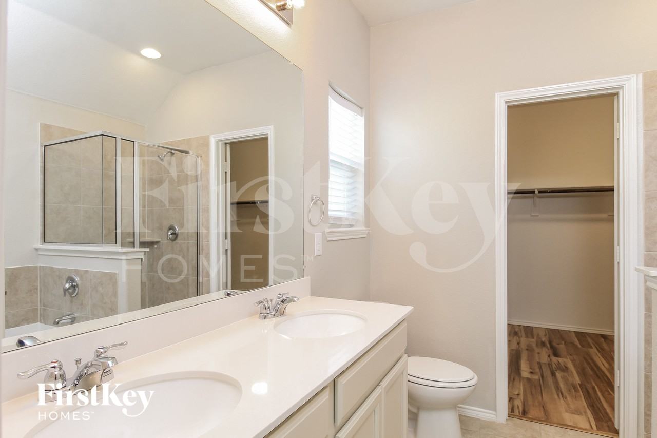 2320 Bernese Ln - Photo 6 of 16