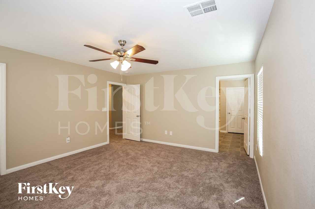 5825 Feral Garden St - Photo 7 of 15