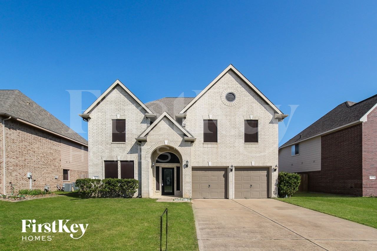 5019 Wimberly Ln - Photo 2 of 16