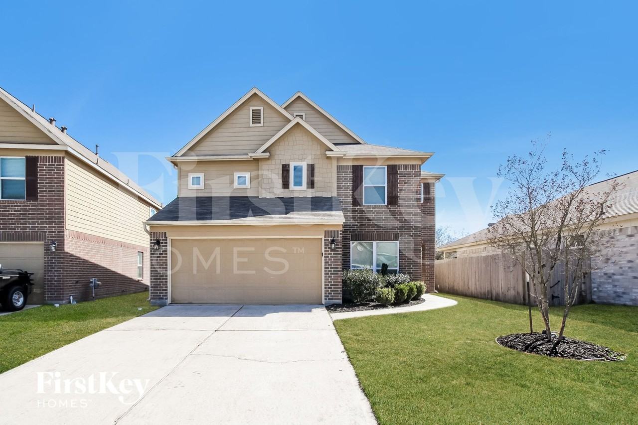 5046 Dappled Grove Trl