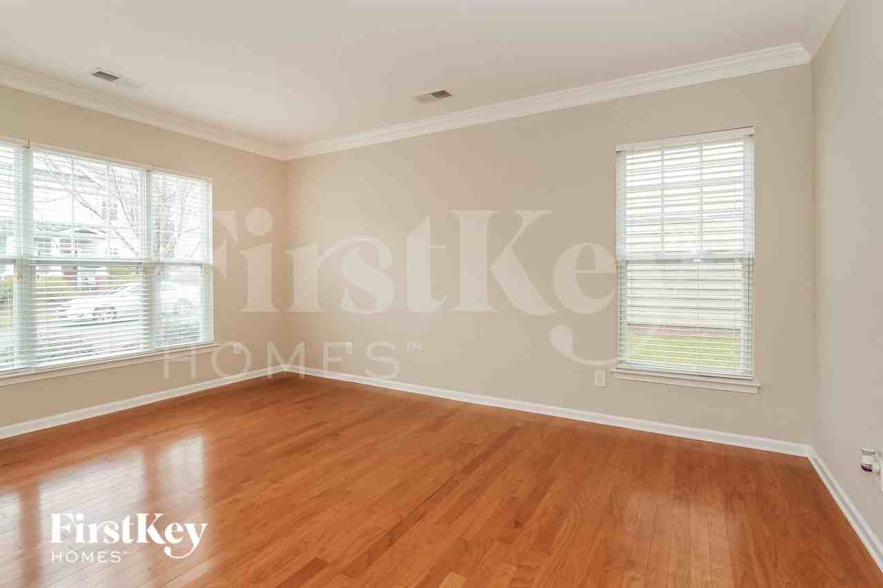 13540 Aldenbrook Dr - Photo 4 of 14