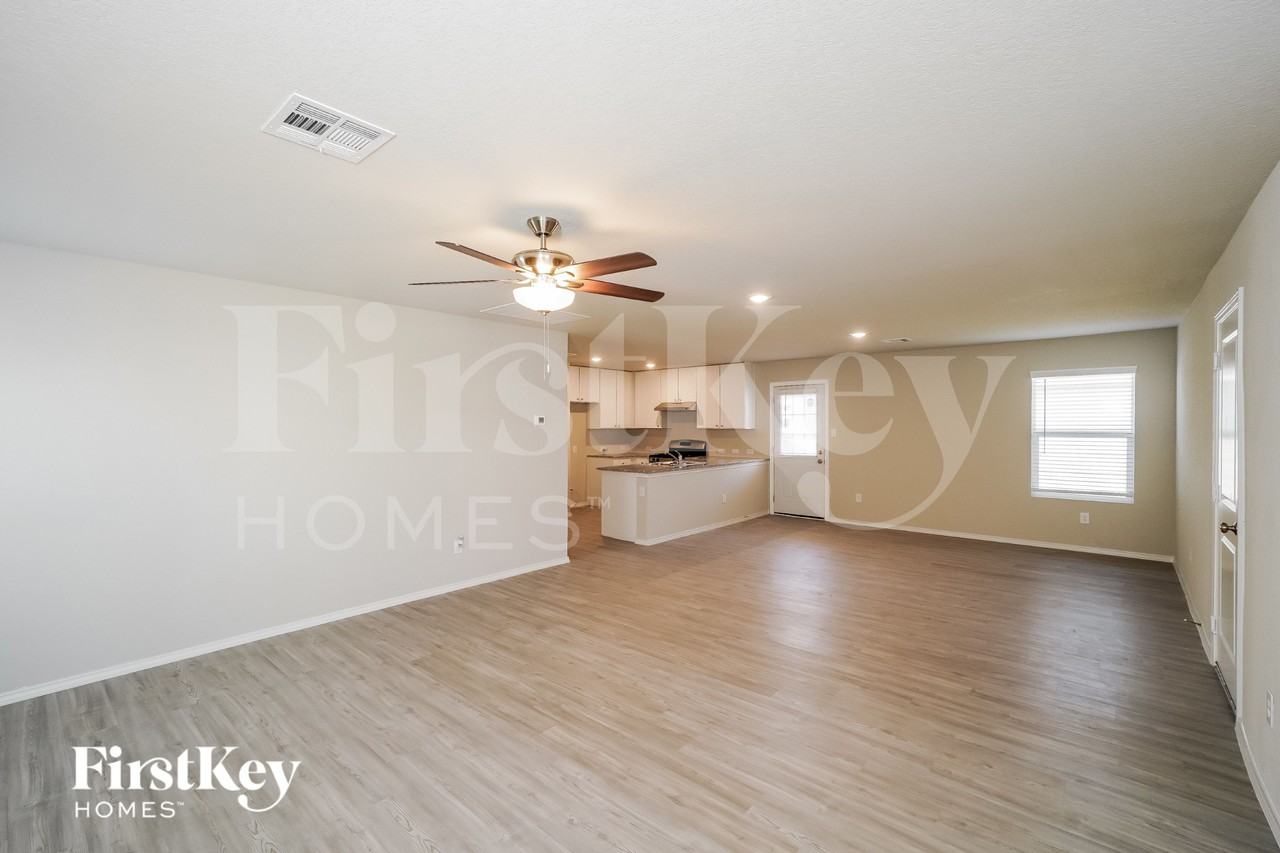 9211 Griffith Run - Photo 4 of 16
