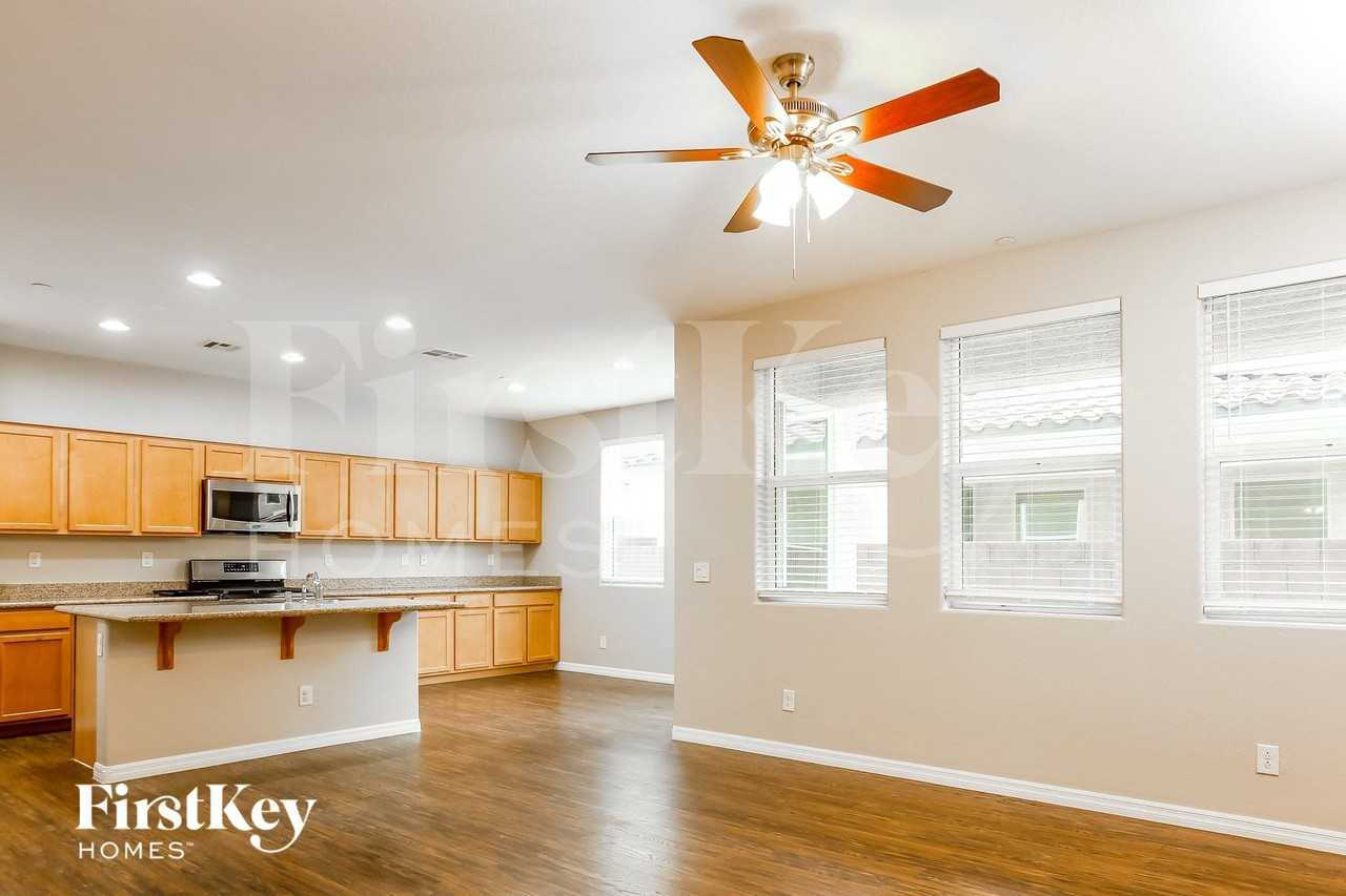 10236 Ruggles Mansion Ave - Photo 2 of 15