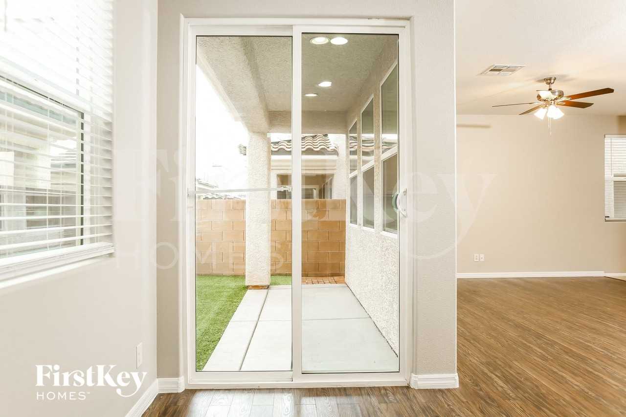 10236 Ruggles Mansion Ave - Photo 4 of 15